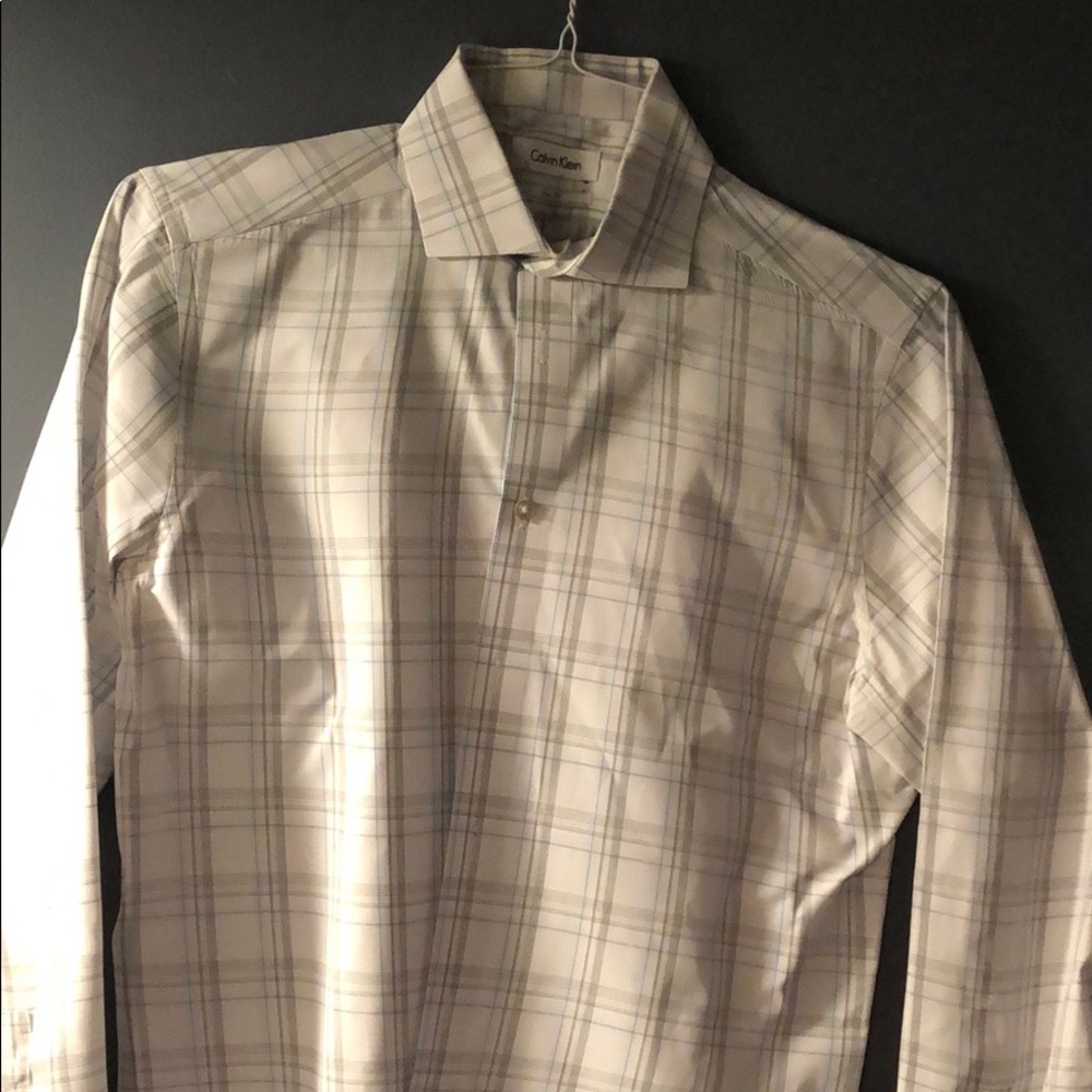 Men’s Calvin Klein dress shirt
